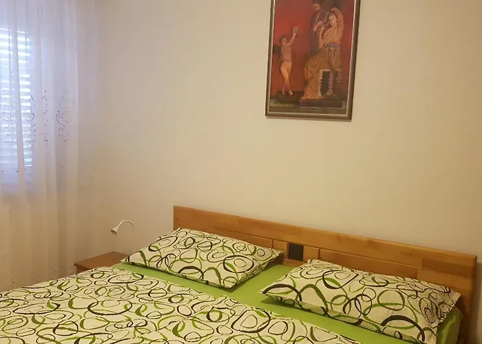 Apartma Panorama * Marezige